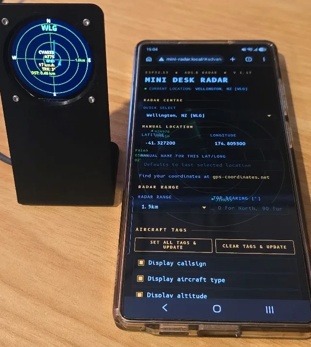 Mini Desk Radar device showing live aircraft tracking on its display